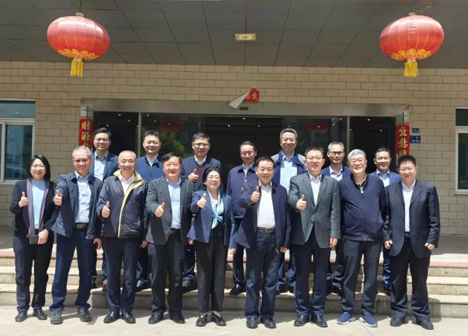 現(xiàn)代精工聯(lián)合華中科技大學(xué)華南理工大學(xué)完成的高分子材料加工過程，強化關(guān)鍵技術(shù)，通過技術(shù)鑒定
